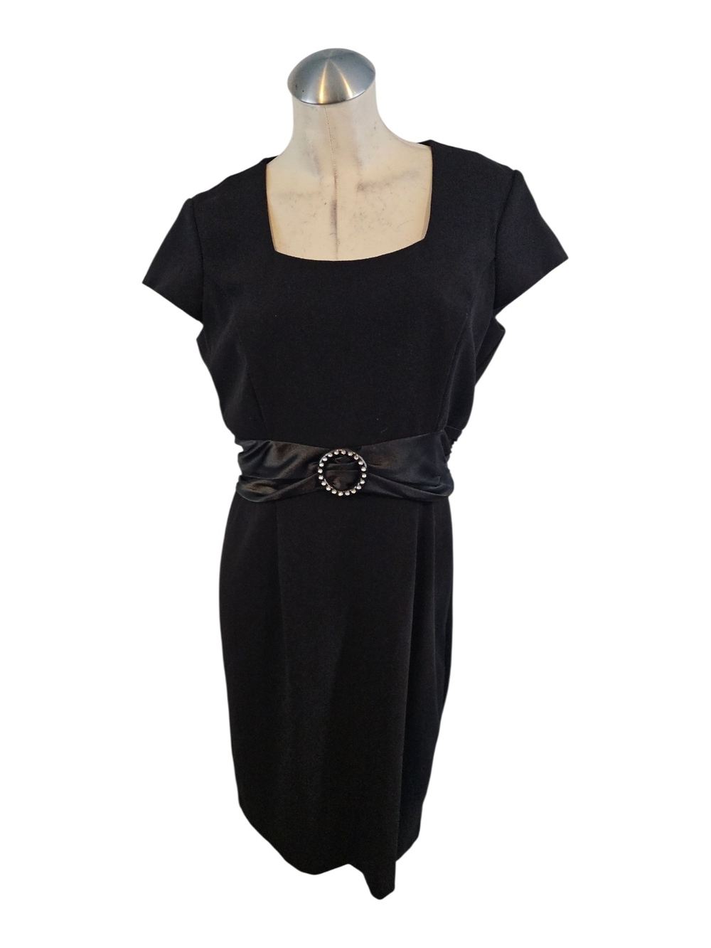 Jolibel Size 12 Cocktail Dress Cap Sleeves Embellished Satin Band